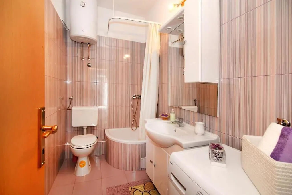 Apartment Barney With Garden&Terrace 0*, Split Croatia