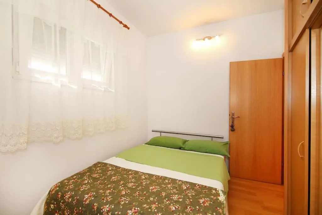 Apartment Barney With Garden&Terrace
