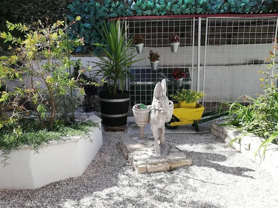 Apartment Barney With Garden&Terrace Split