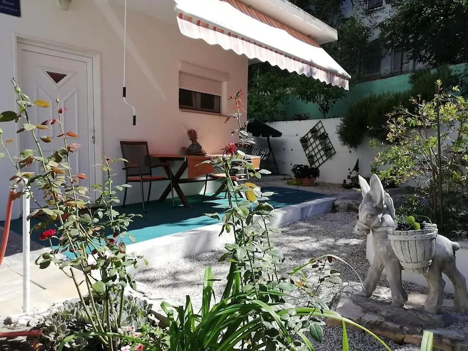 Apartment Barney With Garden&Terrace Split 0*,